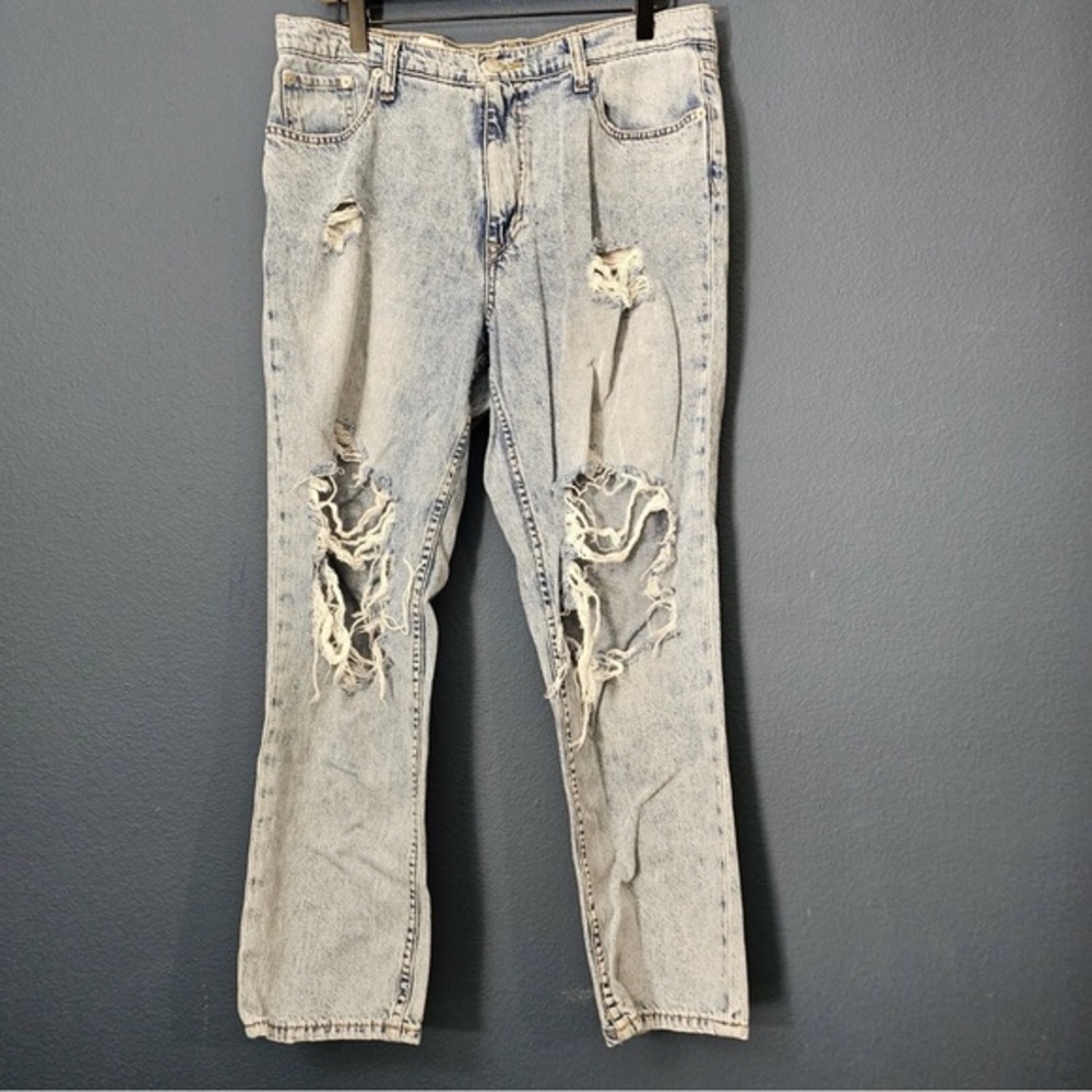 Aeropostale - Mom Jeans Distressed Light‎ Wash